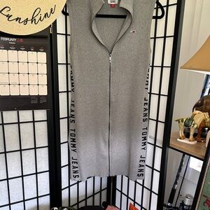 Tommy Hilfiger Gray Sleeveless Zip-Front Midi Dress with Logo Tape